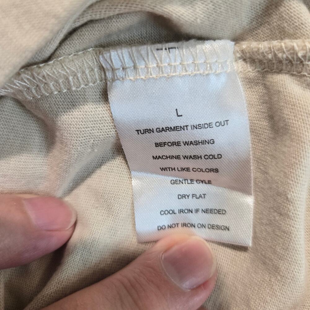 Bridgerton All is Fair in Love and War Women's T-shirt Size L - Picture 7 of 7